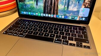 MacBook Pro 13” M1 (2020) – 16 GB RAM, 250 GB SSD - 8