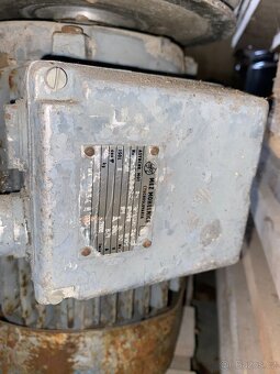 AKCE LÉTO -50%  - Spodní frezka - 8