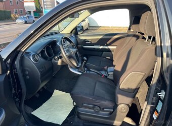 Suzuki Grand Vitara 2,4i benzín 122kw - 8