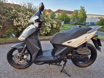 Skutr Kymco agility 50 city - 8