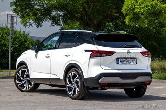 Nissan Qashqai 1.3 DIG-T 158 Mild Hybrid Tekna 4WD X-Tronic - 8