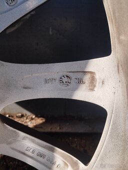 ALU kola originál škoda 5x112 R17 - 8