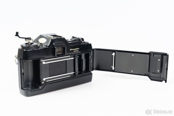 Contax 137 MA Quartz + Zeiss Planar 50/1.7 - 8