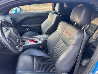 Dodge Challenger 5.7 V8 HEMI Shaker 277kW - 8