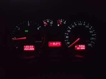 S Audi a 3 spotřeba 4 l nafty 1.9 TDI plně pojízdná - 8