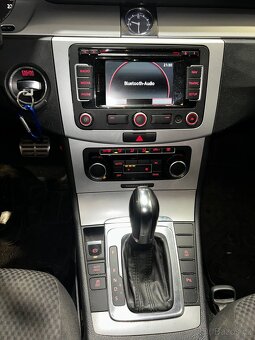 VW passat B7 2.0 tdi 103kw DSG - 8