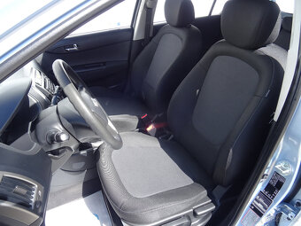 Hyundai i20 1.2i,62kW,1majČR,S.kniha - 8