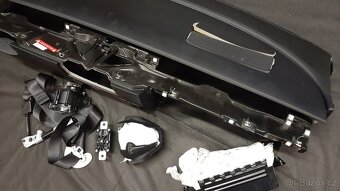 Palubní deska Airbag bezpečnostní pás dopinač pásu - 8