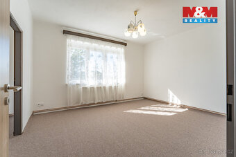 Pronájem bytu 3+kk, 71 m², garáž, zahrada, Bezno - 8