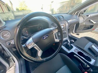 Ford Mondeo Combi 2.0 TDCi 103 kW r.v.2012 - 8