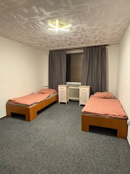 Pronájem pokoje v bytovém domě - 8