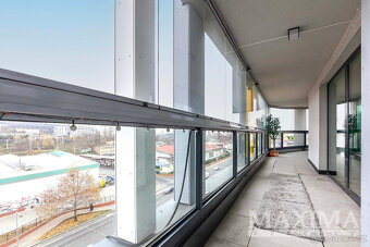 Byt 3+kk o ploše 112 m2 - Praha, Libeň - 8