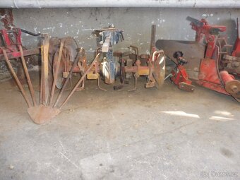 prodám malotraktor VARI s nářadím - 8