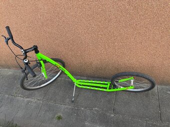 Kostka koloběžka Tour Fun G6 neonově žlutá - 8