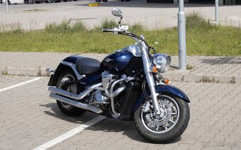Suzuki VLR 1800 Intruder - 8