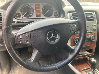 Mercedes Benz B200 - 8