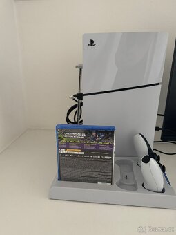 Prodám PS5 Slim - 8