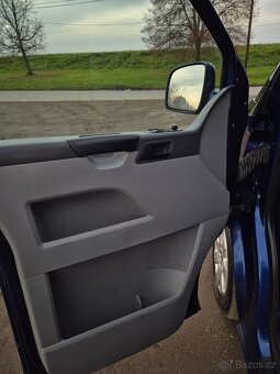 VW TRANSPORTER T5 1.9TDI CHROM-BLUE MOTION - 8
