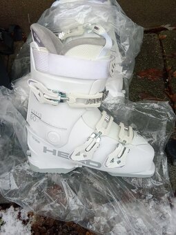 lyžařský komplet (lyže 143. boty 40) - 8
