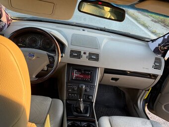 Volvo XC90 - 8