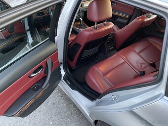 Bmw 330Xi e91 - 8