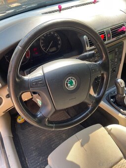 // Díly \\ Škoda Superb 1 2.5tdi 120kw 9153 - 8