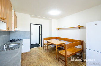 Pronájem bytu 2+1, Jeseniova, Žižkov, 23900 Kč/měs, 80 m2 - 8