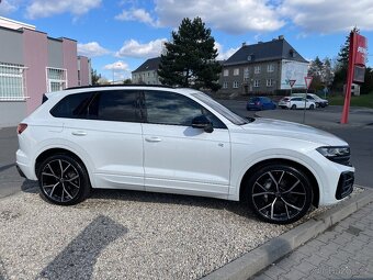 Volkswagen Touareg 3.0 TDi V6/210kW - R-LINE - 8