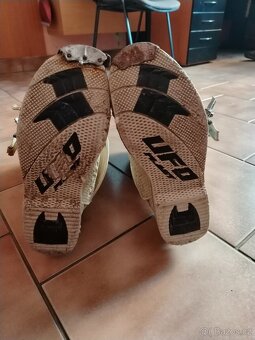 Helma JT racing Boty Ufo Hero - 8