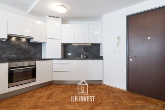 Prodej bytu 2+kk, 47,55 m2 – Praha | Krásný byt po rekonstru - 8