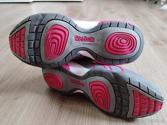 Reebok Traitone speciály běžecké vel 39 - 8