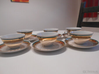 SKLO, PORCELÁN VŠE DOHROMADY - 8