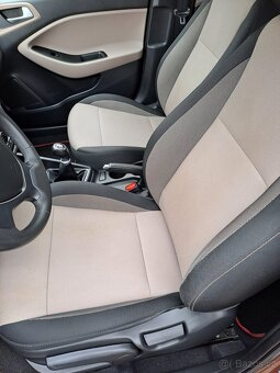 Hyundai i20 - 8