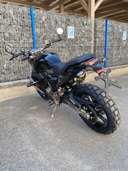 Zontes G1 125 Scrambler lítá kola - 8