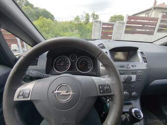Opel Zafira 1.8, ČR, 7 míst - 8