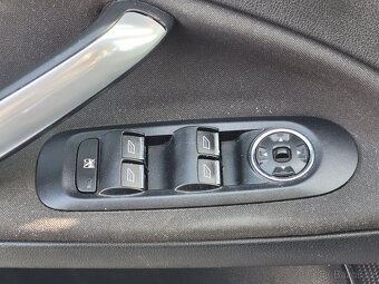Ford Mondeo, 2.0TDCi 103kW (140) GHIA - 8