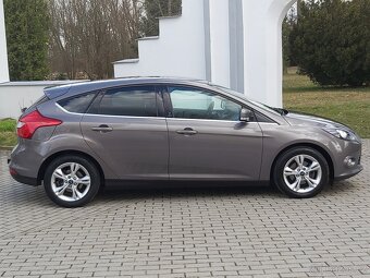 Ford Focus 1.0 92 kw 2012, servis Ford , TOP STAV - 8