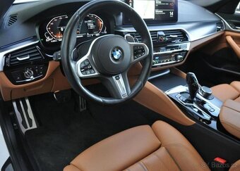 BMW Řada 5 530xD M-SPORT LASER HUD - 8