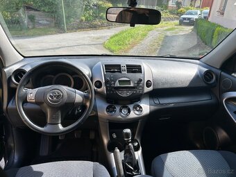 Toyota Rav4 2,2 D-4D - 8