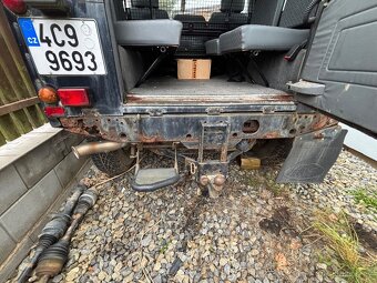Land Rover defender 90 - 8