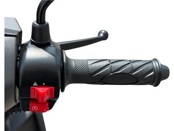 Skútr TUMOTO R 50 - 8