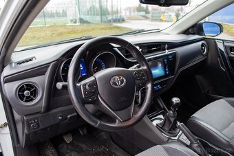 Toyota Auris 1.6 l D-4D - 8