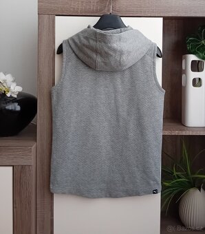 Puma mikinová vesta vel. 152/XS nová - 8