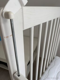 Dřevěná dětská postýlka - 8