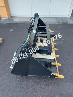 Prodám novou kombinovanou lopatu, žralok 4v1 lžíce, klapačka - 8
