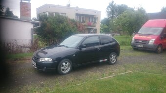 Mitsubishi Colt - 8