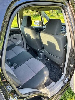 Prodám Suzuki SX4, 1,6 79 kW 4x4 LPG klima - 8