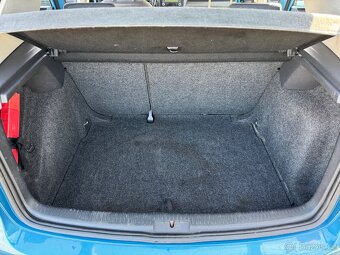 Volkswagen Golf V - 8