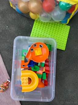 Autosedačka, globus, lol panenky, potraviny Ikea, divadlo, - 8