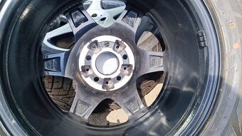 ALkola Mercedes-Benz w163 R17 po renovaci s gumami - 8